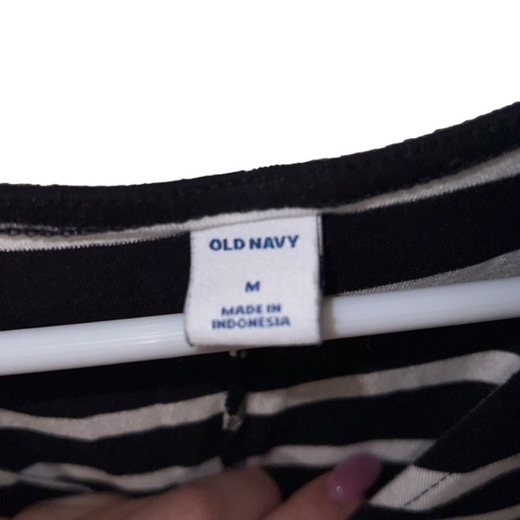 𝅺SIZE medium Old Navy striped sleeveless sundress - Picture 3 of 3